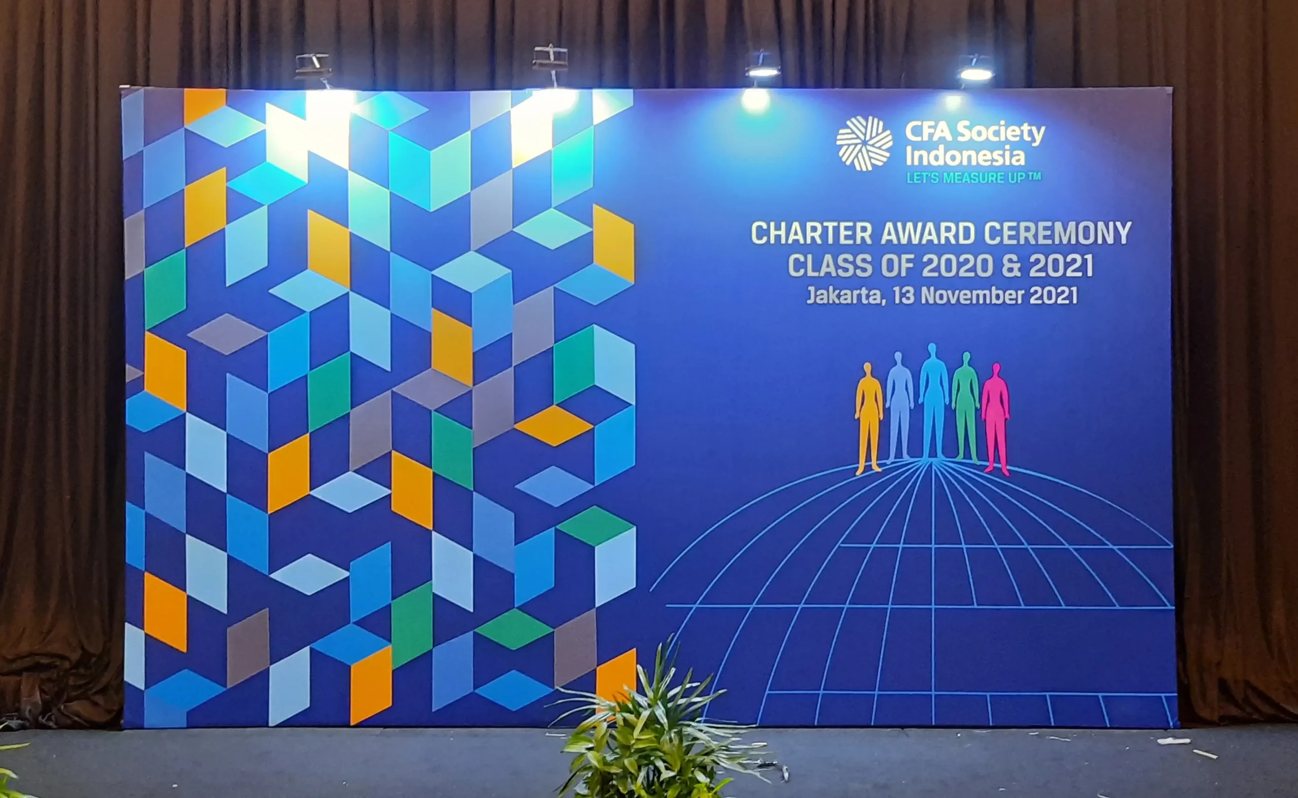 layanan sewa backdrop